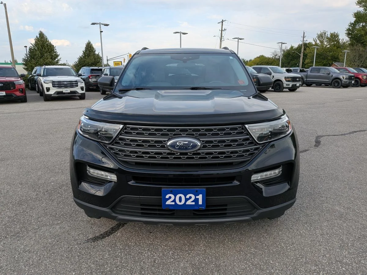 Used 2021 Black Ford Xlt 4wd image 2