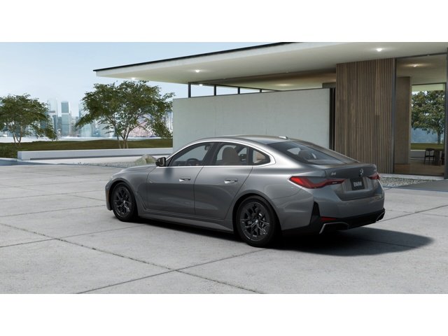New 2026 Skyscraper Grey Metallic BMW i4 image 2