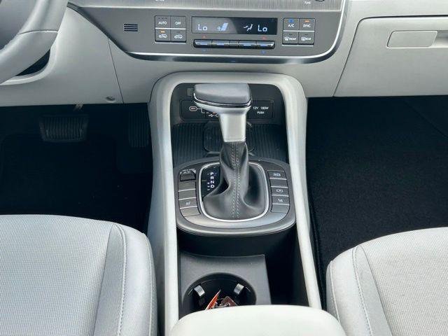 New 2026 Black Hyundai SEL Sport FWD image 20
