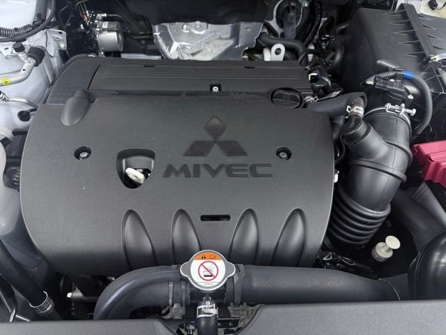 2025 Mitsubishi Outlander Sport ES - Photo 13