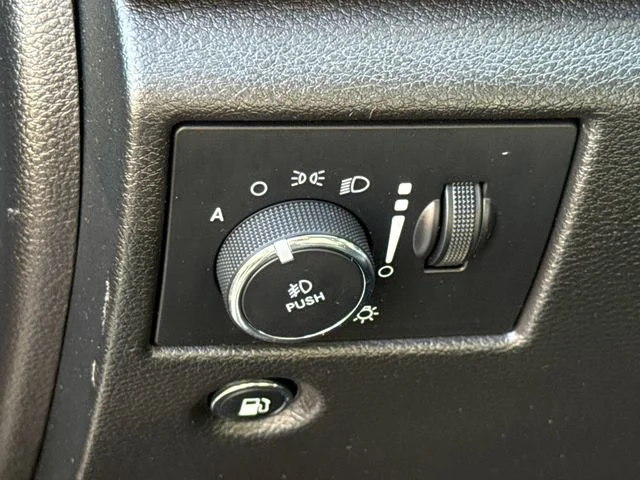Used 2021 Gray Jeep Trailhawk image 23