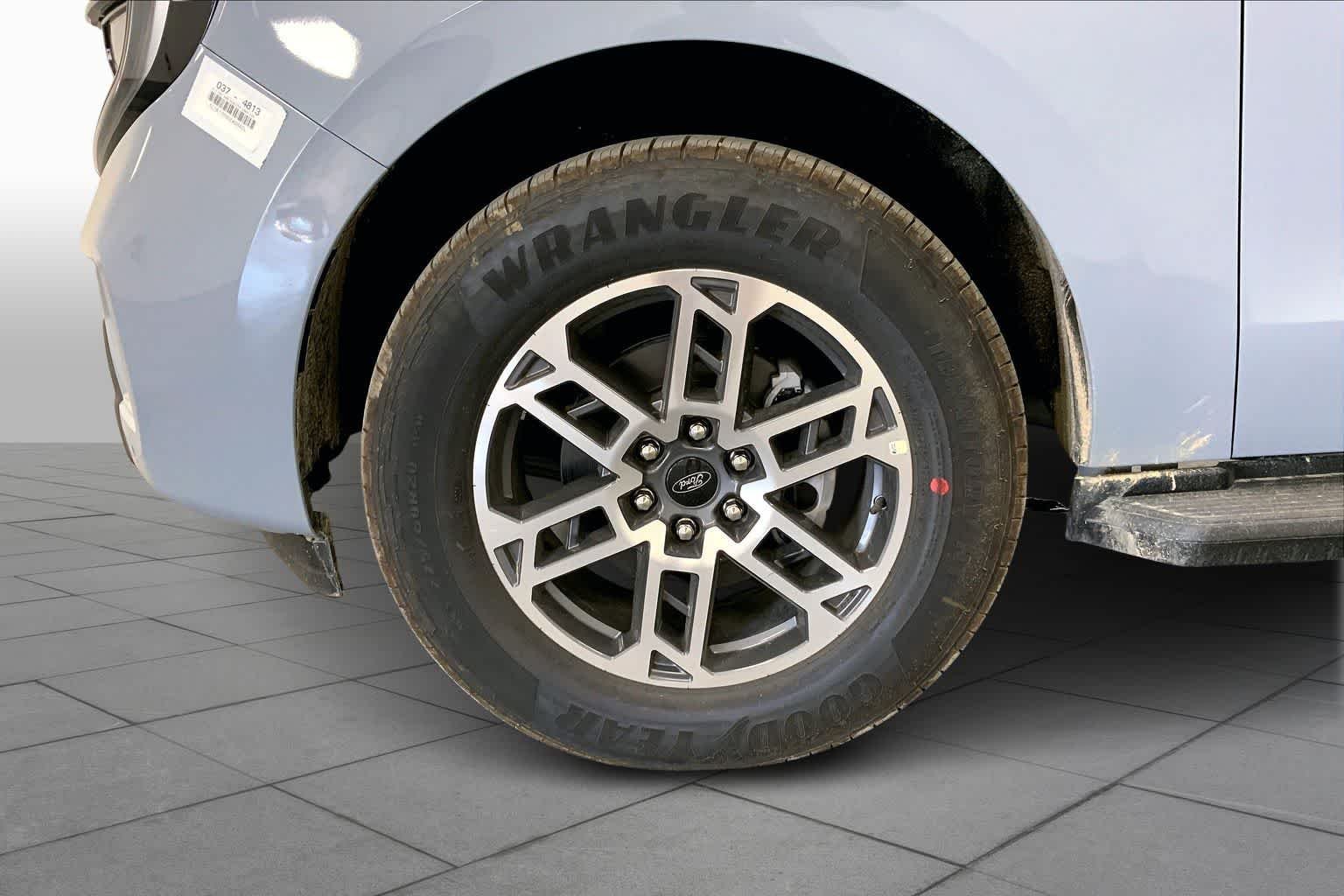 New 2026 Glacier Gray Metallic Tri-Coat Ford Active image 9