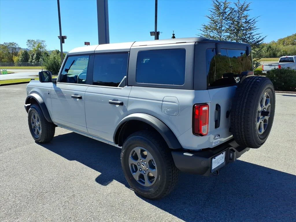 New 2026 Avalanche Gray Ford Big Bend® image 5