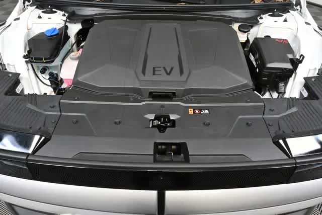 New 2026 Atlas White Matte Hyundai Limited image 11