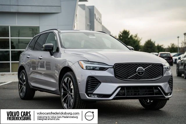 New 2026 Aurora Silver Volvo Plus image 1