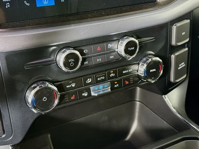 New 2026 Carbonized Gray Metallic Ford XLT image 16