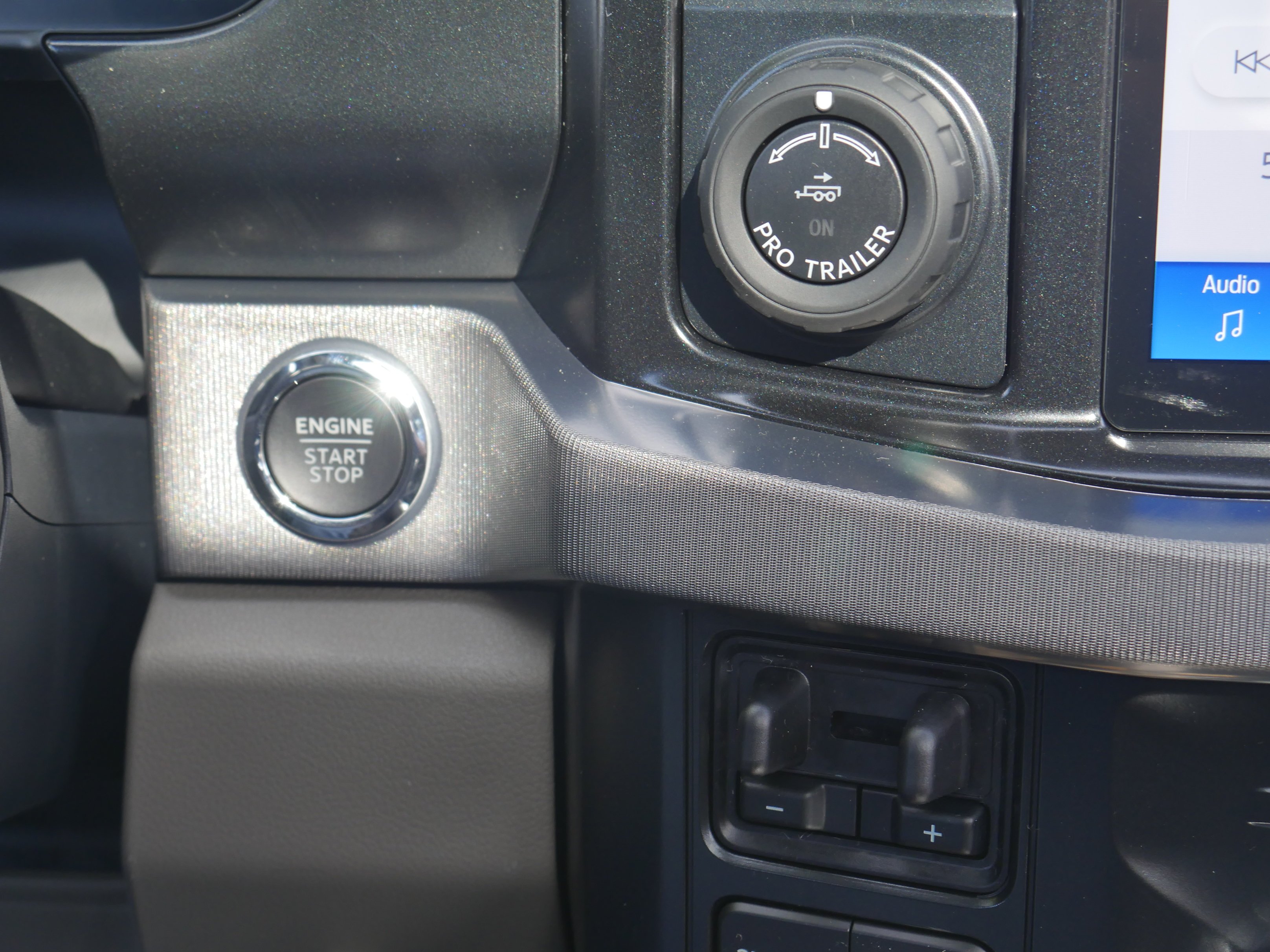 New 2026 Avalanche Ford F-350® Platinum® image 10