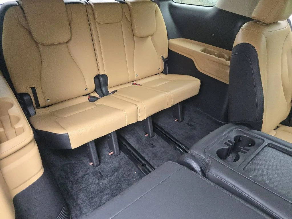 Used 2023 Red Kia LX Seat Package image 15