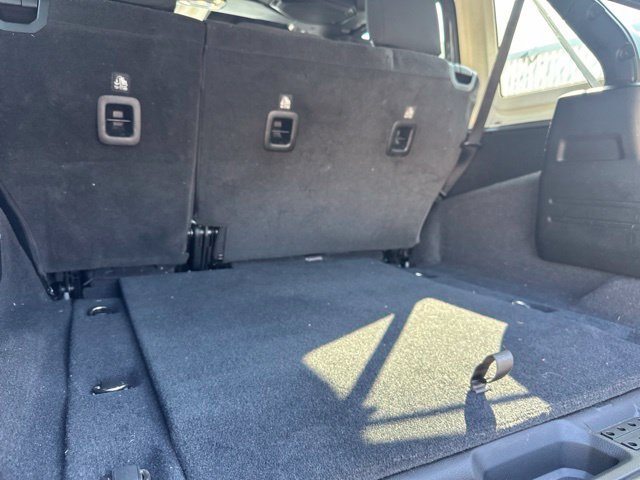 Used 2019 Gray Jeep Unlimited Sport S image 9