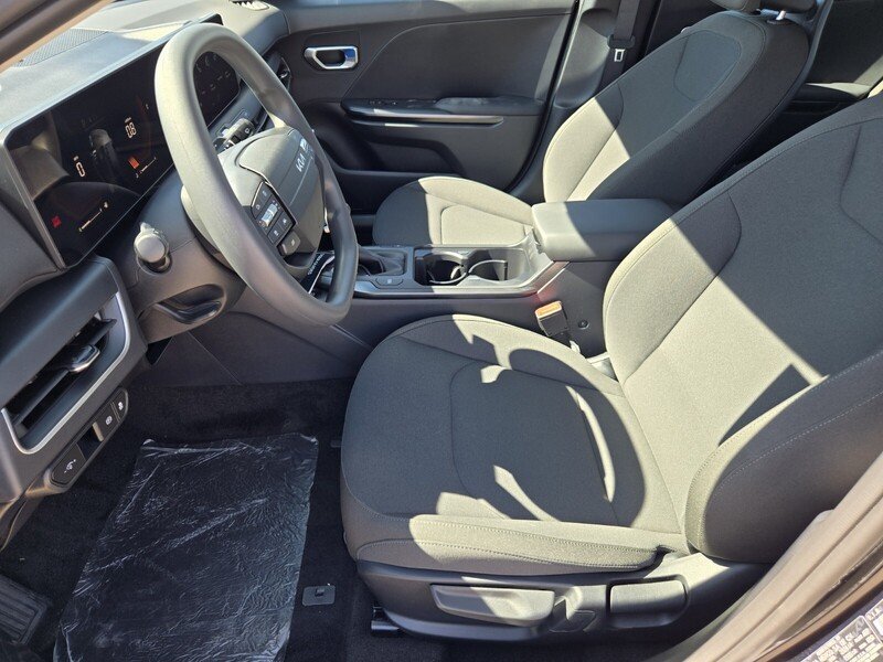New 2026 Aurora Black Pearl Kia LXS image 6