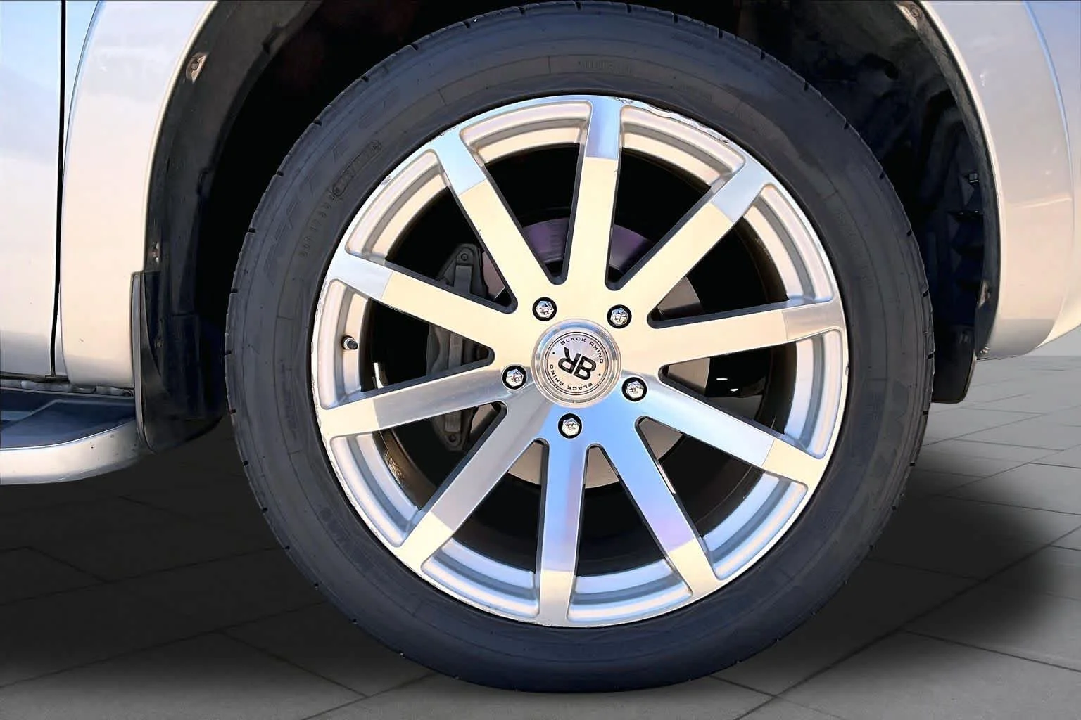 Used 2010 Silver Sky Metallic Toyota Ltd image 10