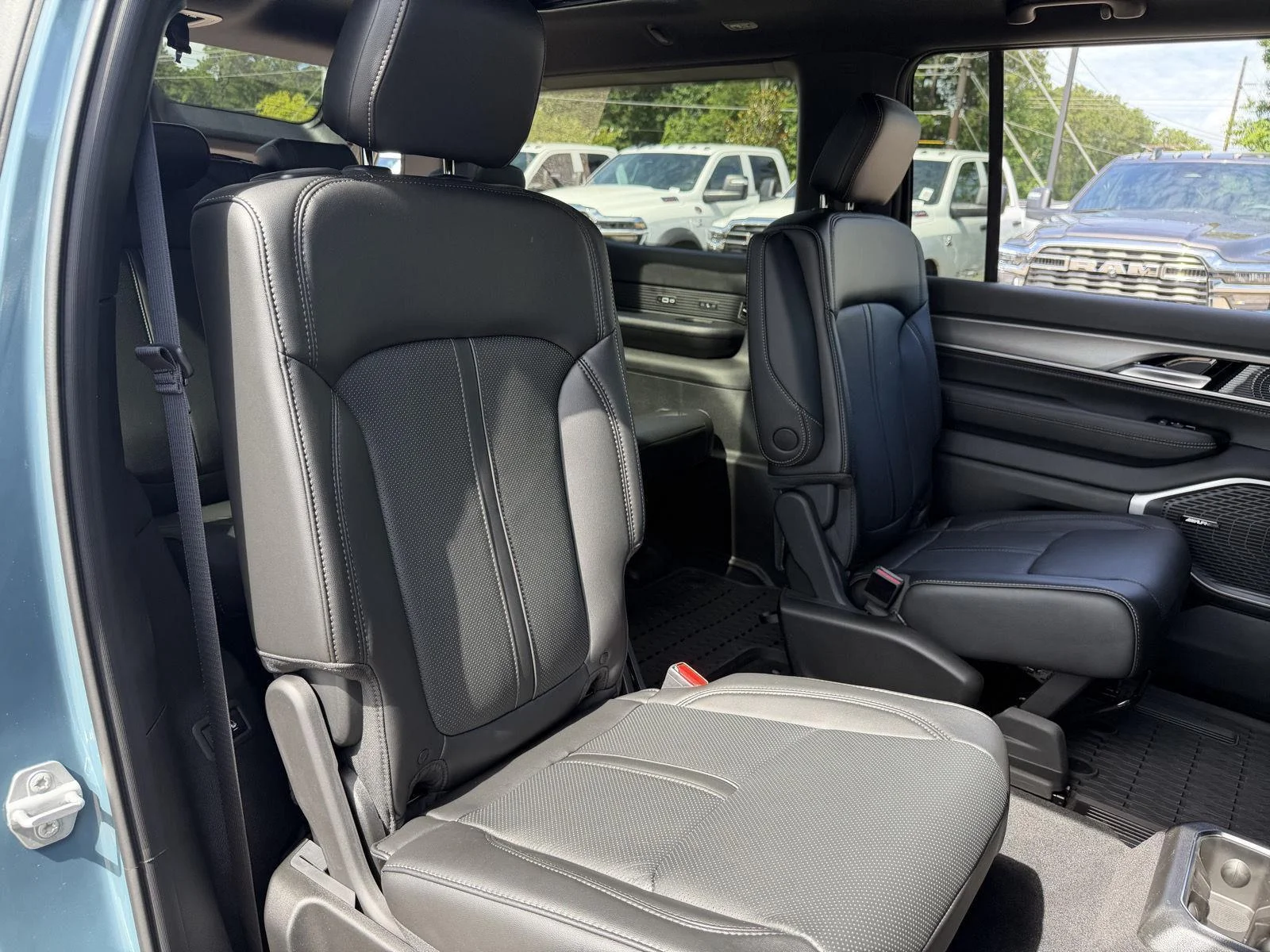 New 2026 Steel Blue Exterior Paint Jeep Upland image 20