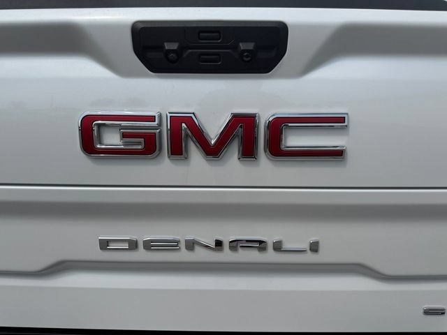 Used 2023 WHITE FROST TRICOAT GMC Denali image 35
