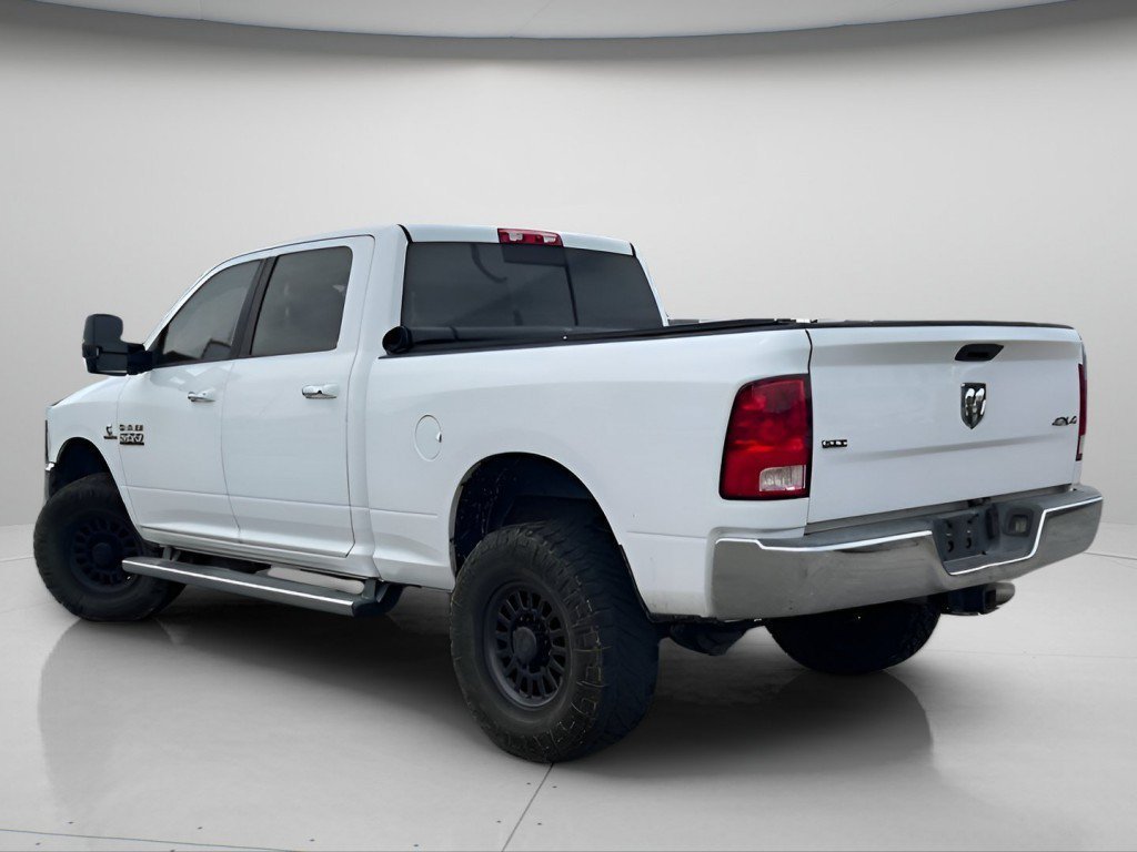 Used 2014 Bright White Clearcoat Ram SLT image 10