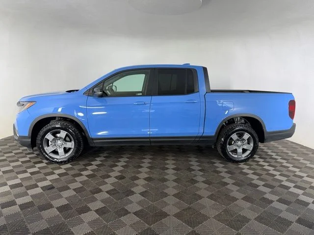 Used 2024  Honda TrailSport image 4