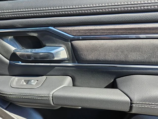 2026 RAM 1500 Laramie - Photo 15