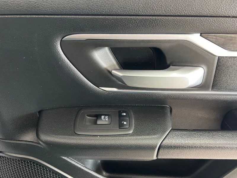 Used 2019 Black Ram Big Horn/Lone Star image 14