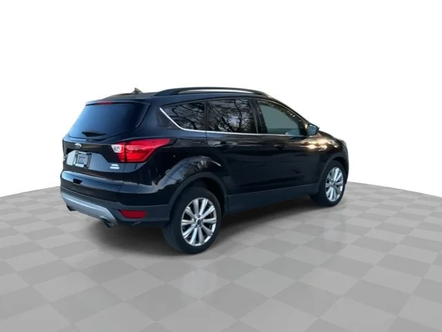 Used 2019 Black Ford SEL image 8