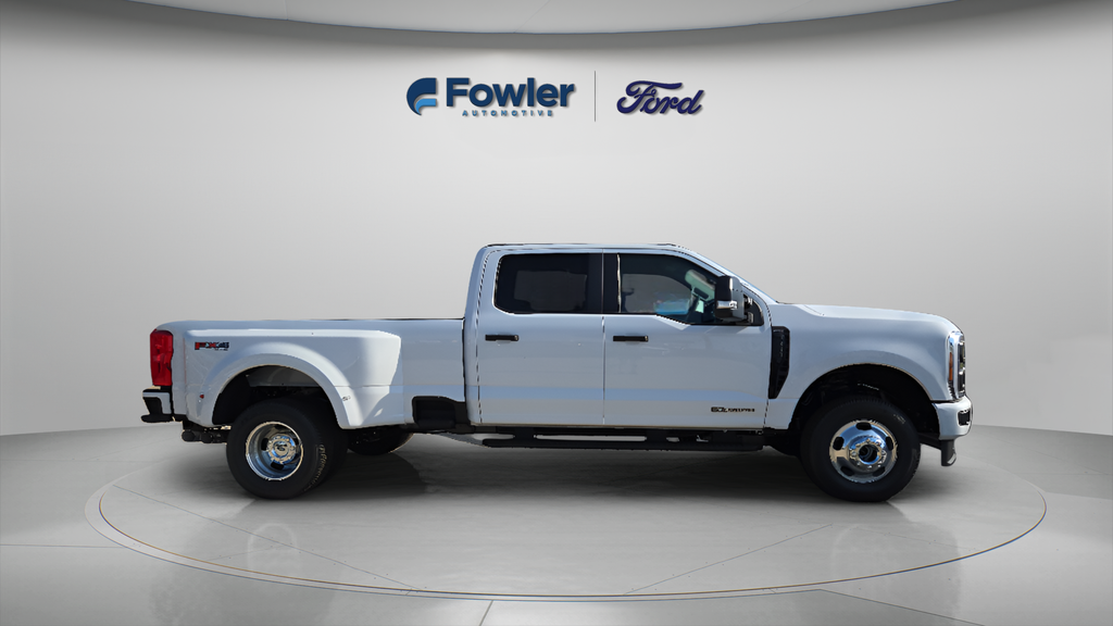 New 2026 Oxford White Ford F-350® XL image 8