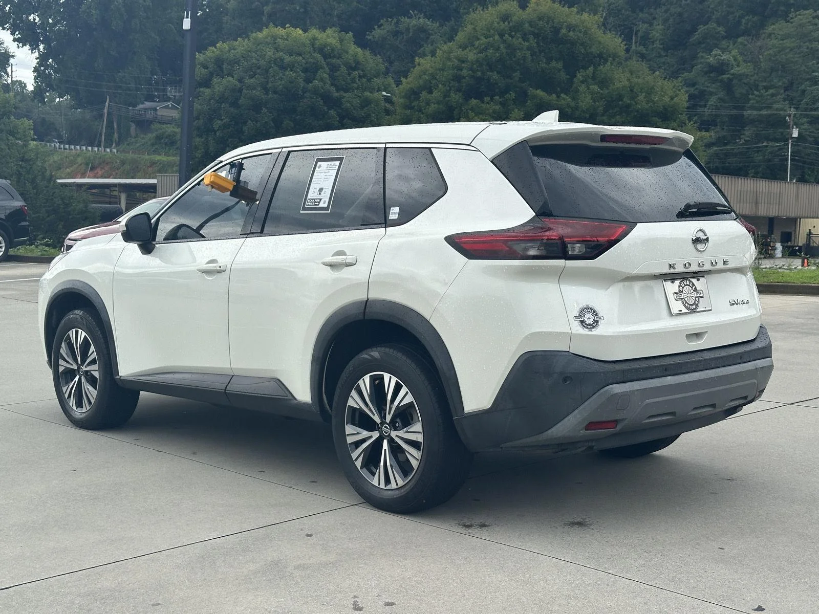 Used 2021 Pearl White Tricoat Nissan SV image 5