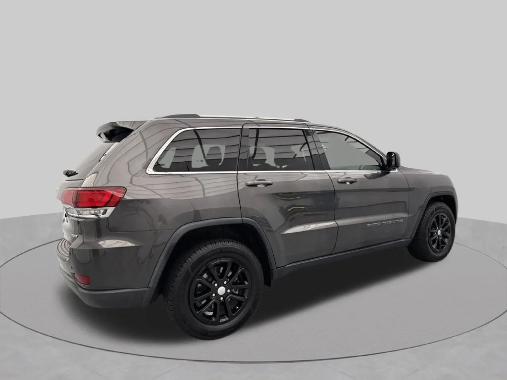 2021 Jeep Grand Cherokee LAREDO E SUV Slide 10