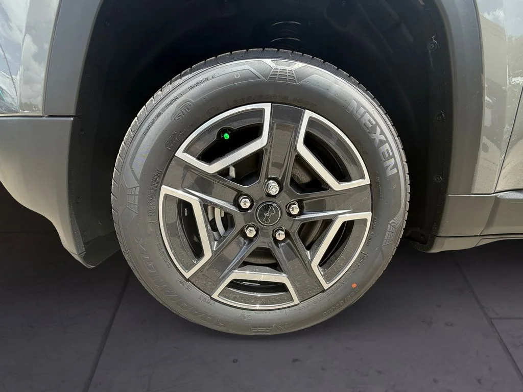 New 2026 Gray Jeep Laredo image 9