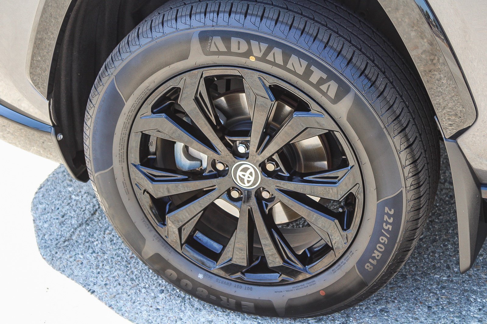 Used 2022 Magnetic Gray Metallic Toyota Hybrid SE image 12