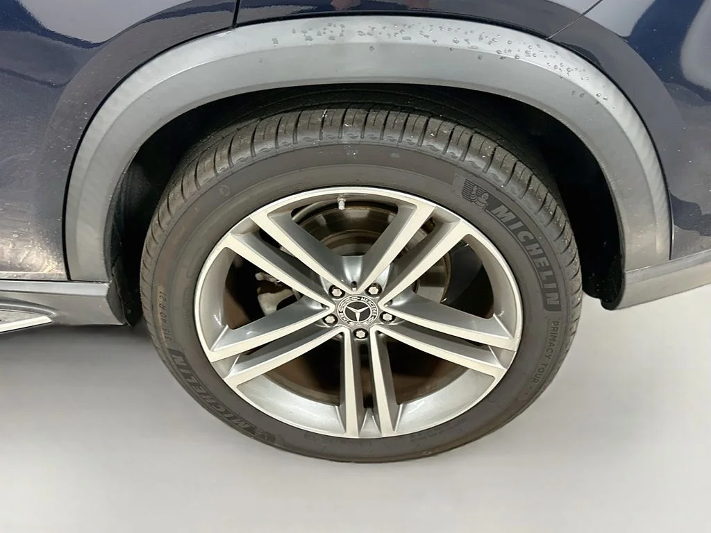 Used 2020 Lunar Blue Metallic Mercedes-Benz GLE 350 image 34
