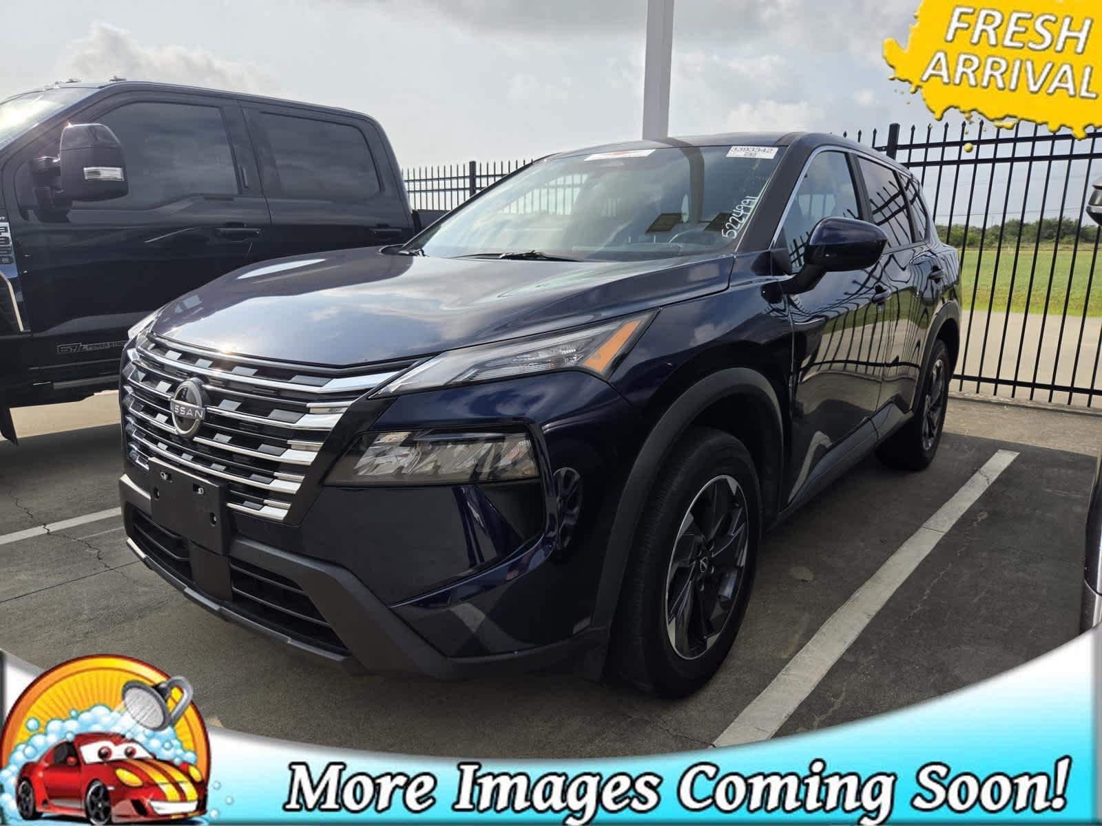2025 Nissan Rogue SV FWD's photo