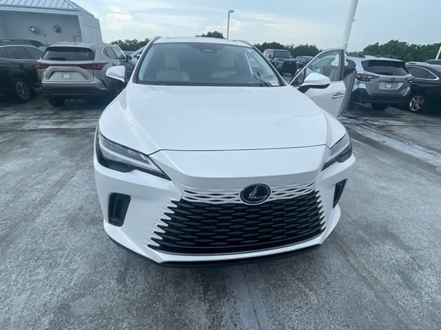 Used 2024 White Lexus 350 Premium image 10