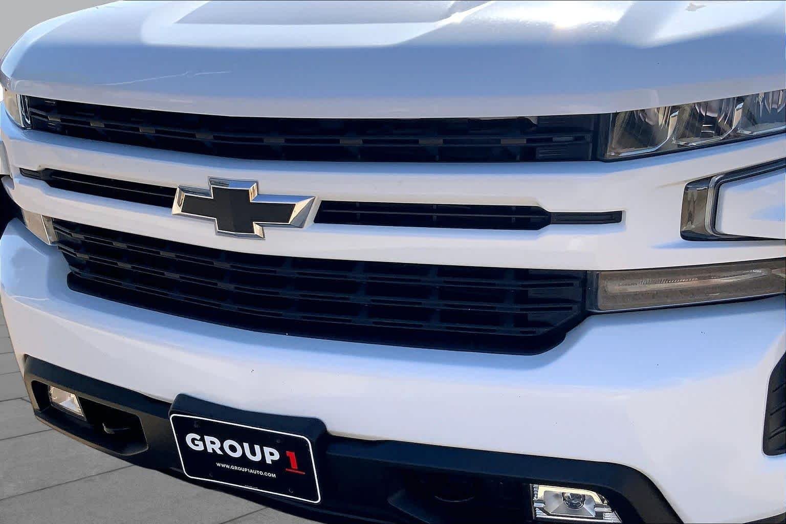 Used 2019 Summit White Chevrolet RST image 30