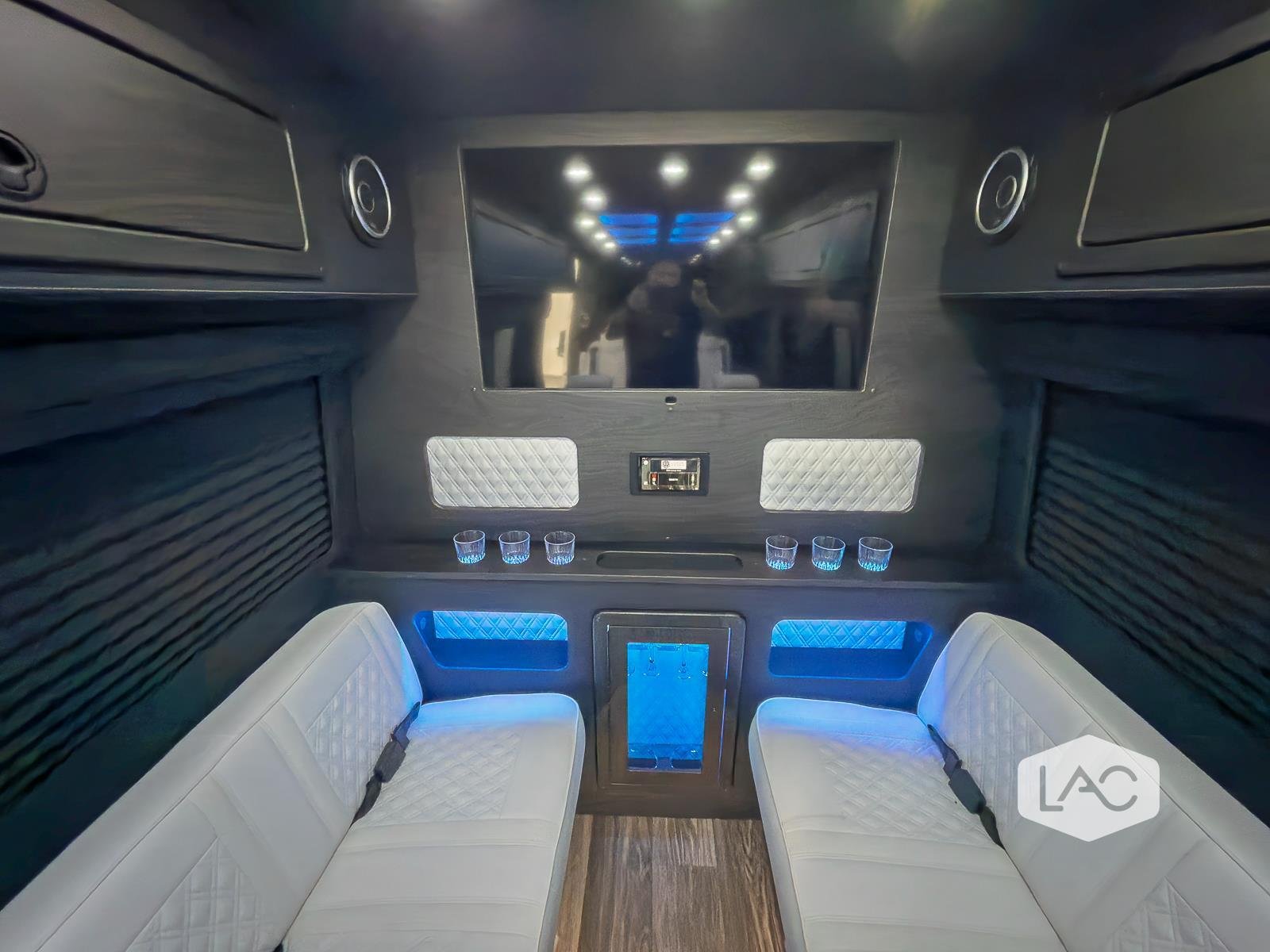 New 2027 WHITE OGV LUXURY COACH 170EXT image 15