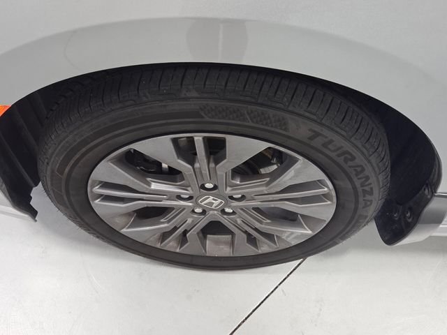 Used 2025 Silver Honda Touring image 20