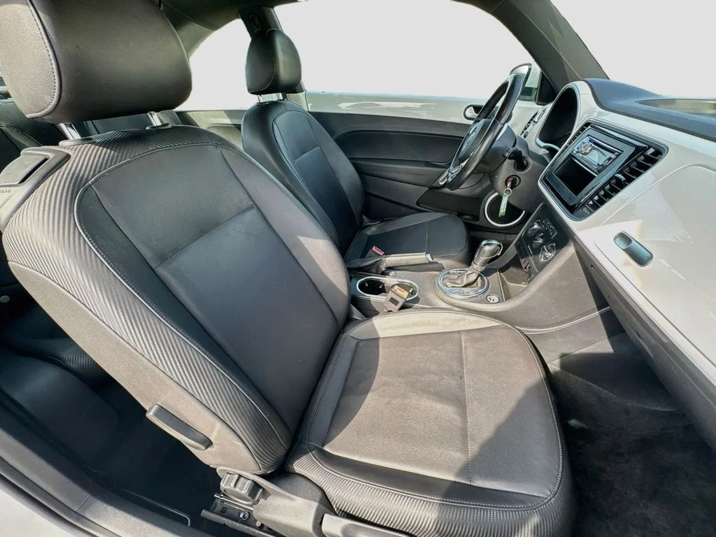 Used 2012 White Volkswagen 2.5L image 30