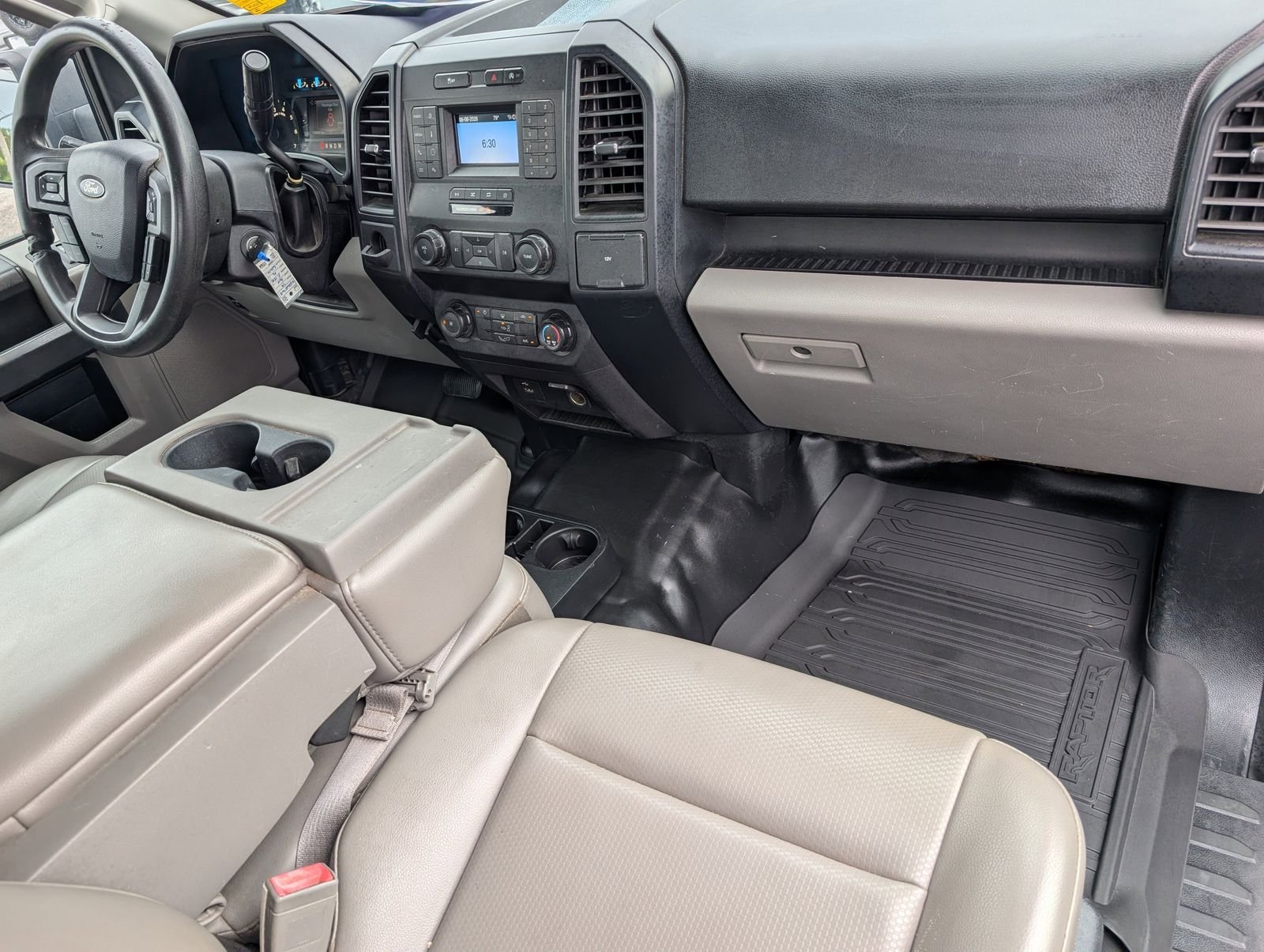 Used 2019 Oxford White Ford XL image 7