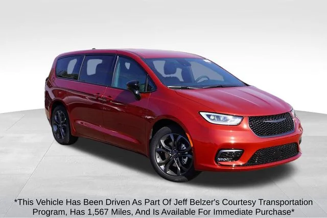 Pacifica | Jeff Belzer Chrysler Dodge Jeep Ram - New Prague