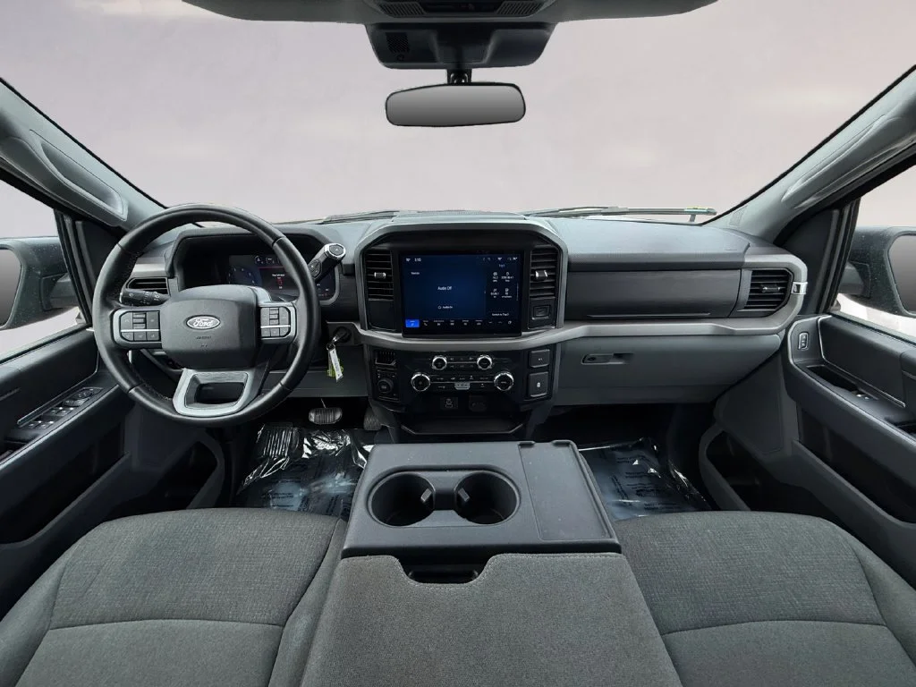 2025 Ford F-150 XLT - Photo 12