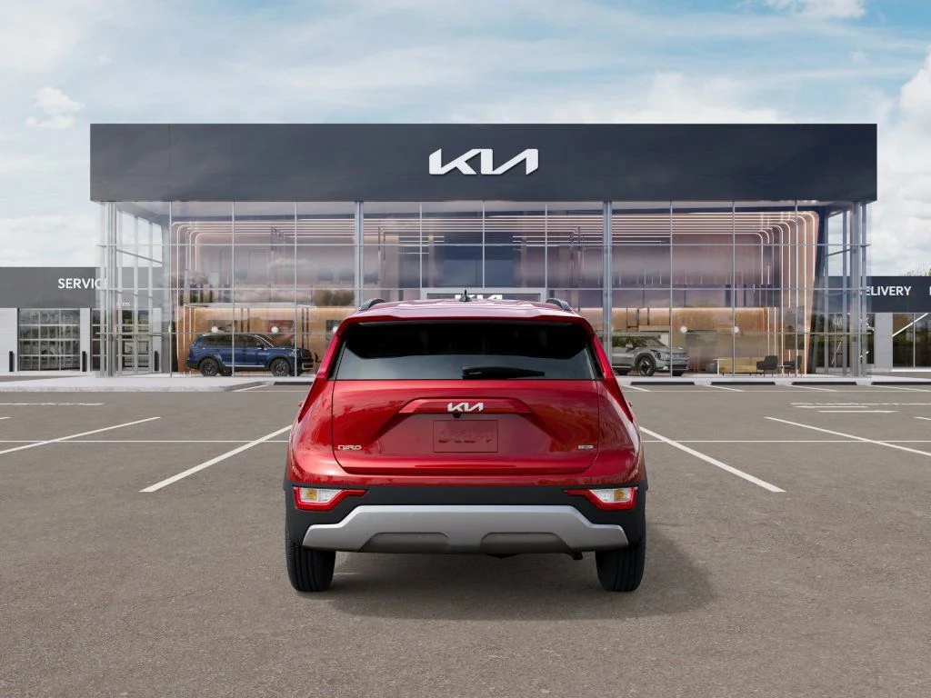 Used 2025 Red Kia LX image 5