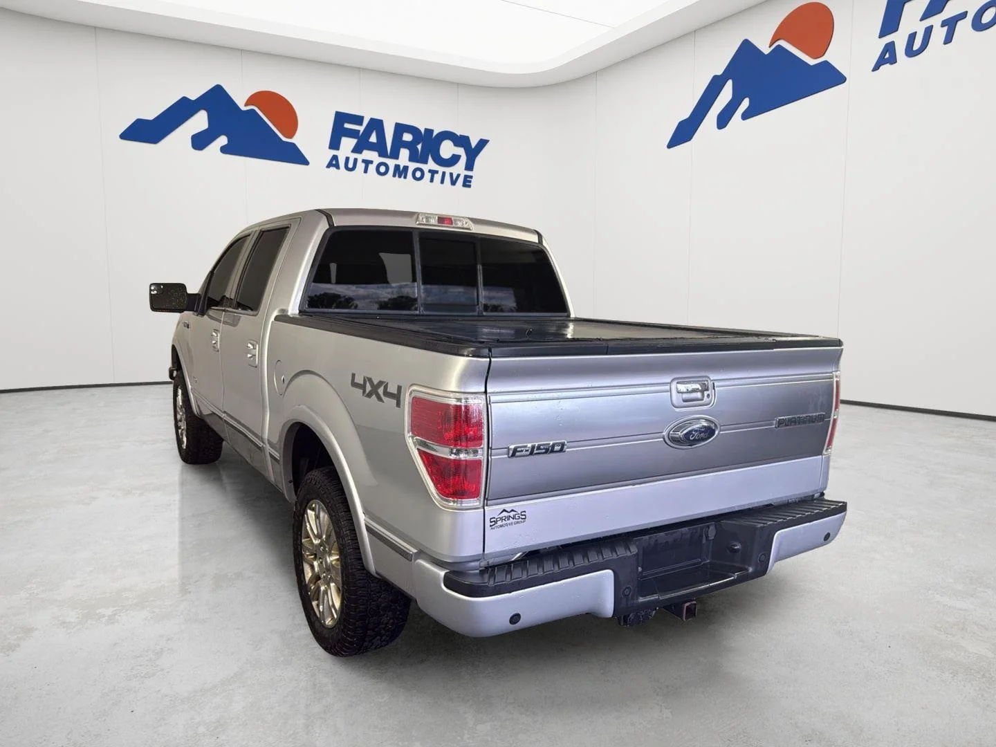Used 2013 Ingot Silver Metallic Ford Platinum image 9