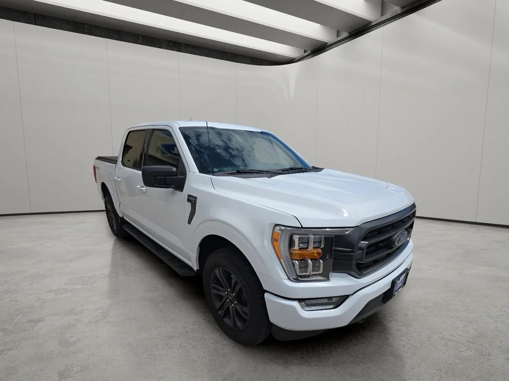 Used 2022 White Ford  image 7