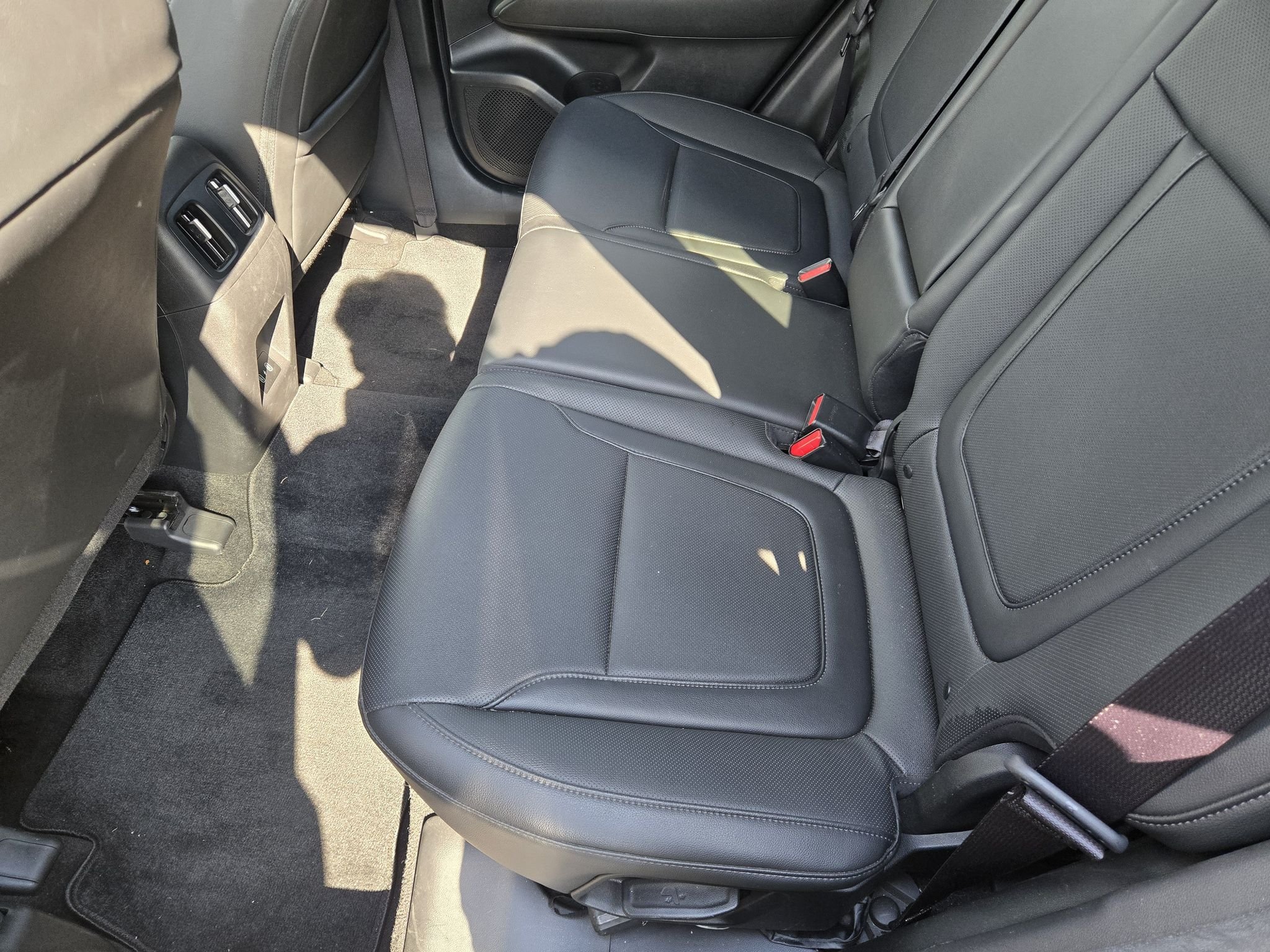 Used 2025 Ecotronic Gray Hyundai SEL Convenience image 31