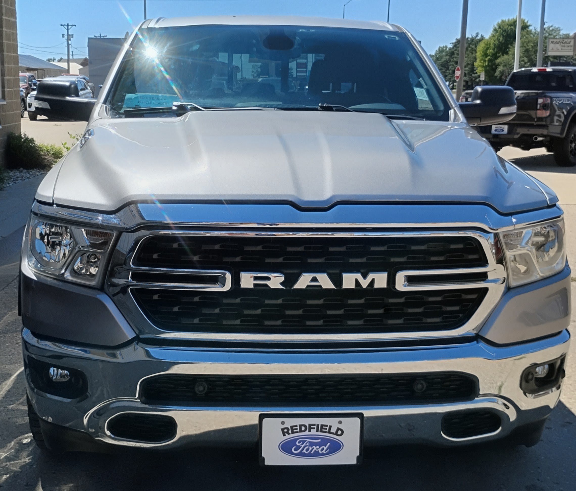 Used 2018 Granite Crystal Metallic Clearcoat Ram Big Horn image 3
