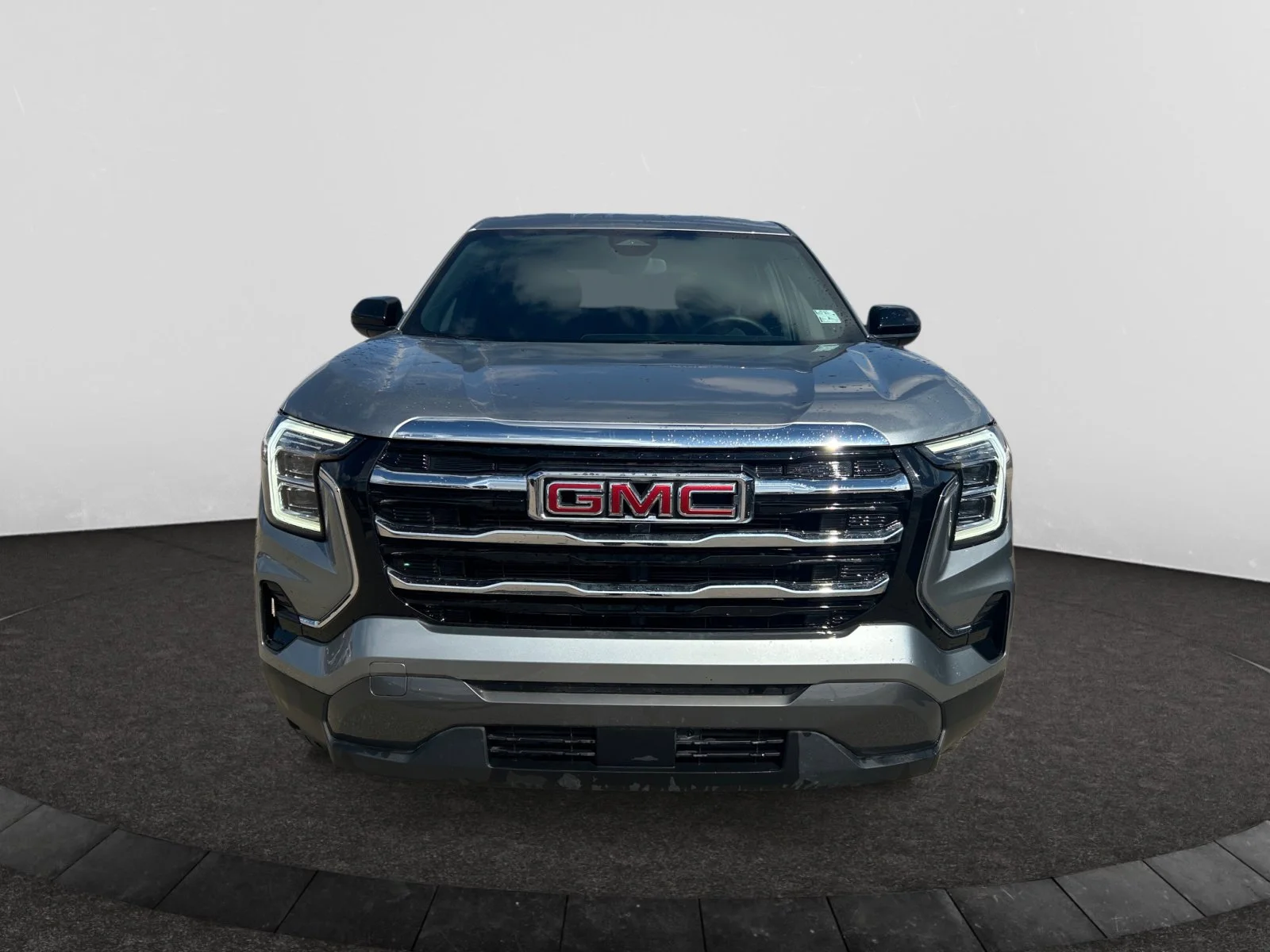 Used 2026 Silver GMC AWD Elevation image 8