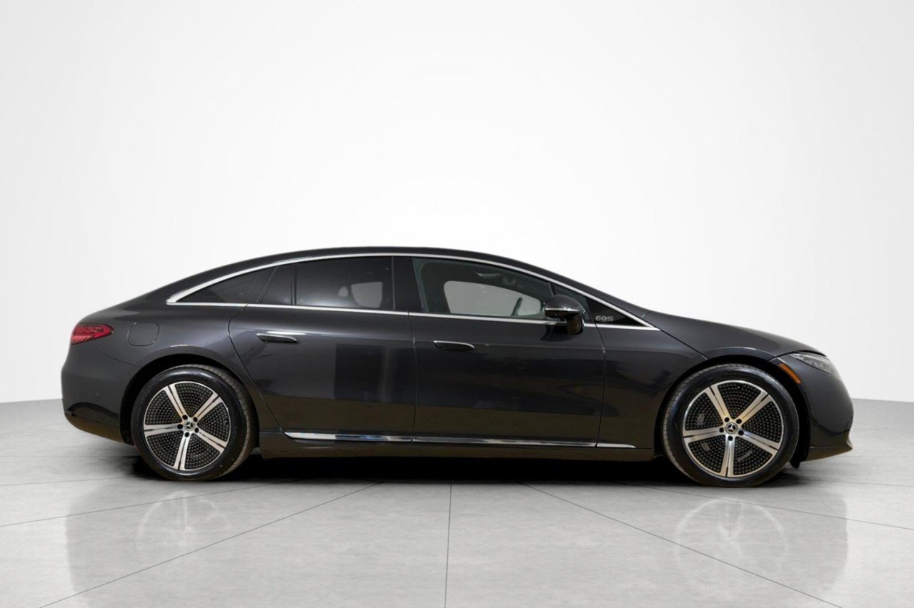 Certified Used 2023 Graphite Grey Metallic Mercedes-Benz EQS 450+ image 6