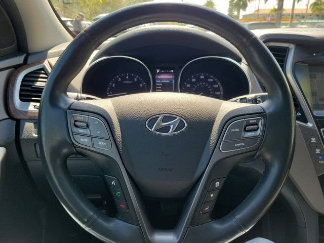 2017 Hyundai Santa Fe SE Ultimate - Photo 23