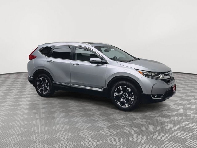 Used 2019 Lunar Silver Metallic Honda Touring image 40