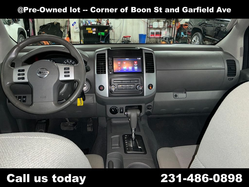Used 2019 Silver Nissan SV image 18