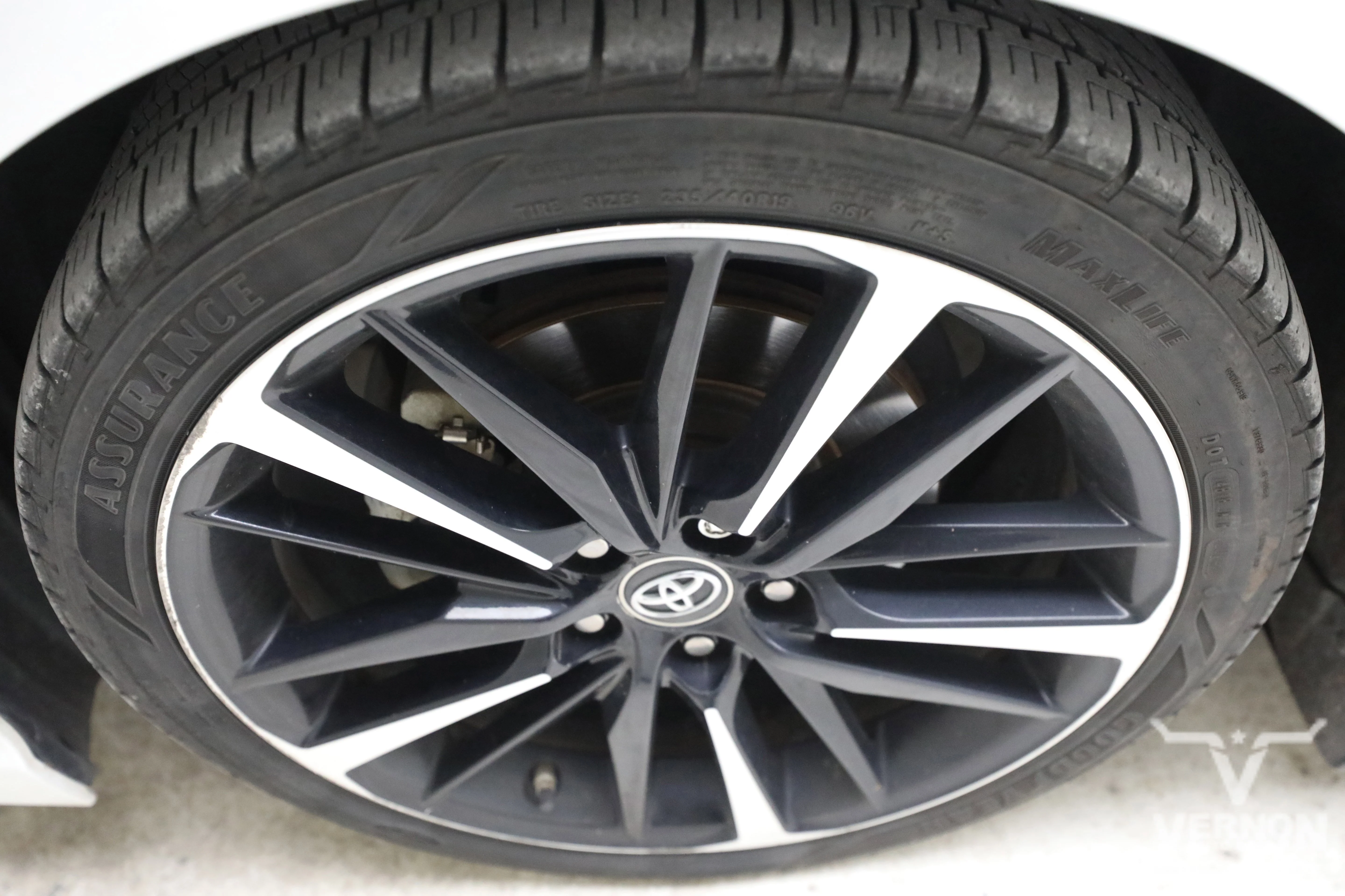 Pre-Owned 2019 Toyota Camry XLE Sedan FWD