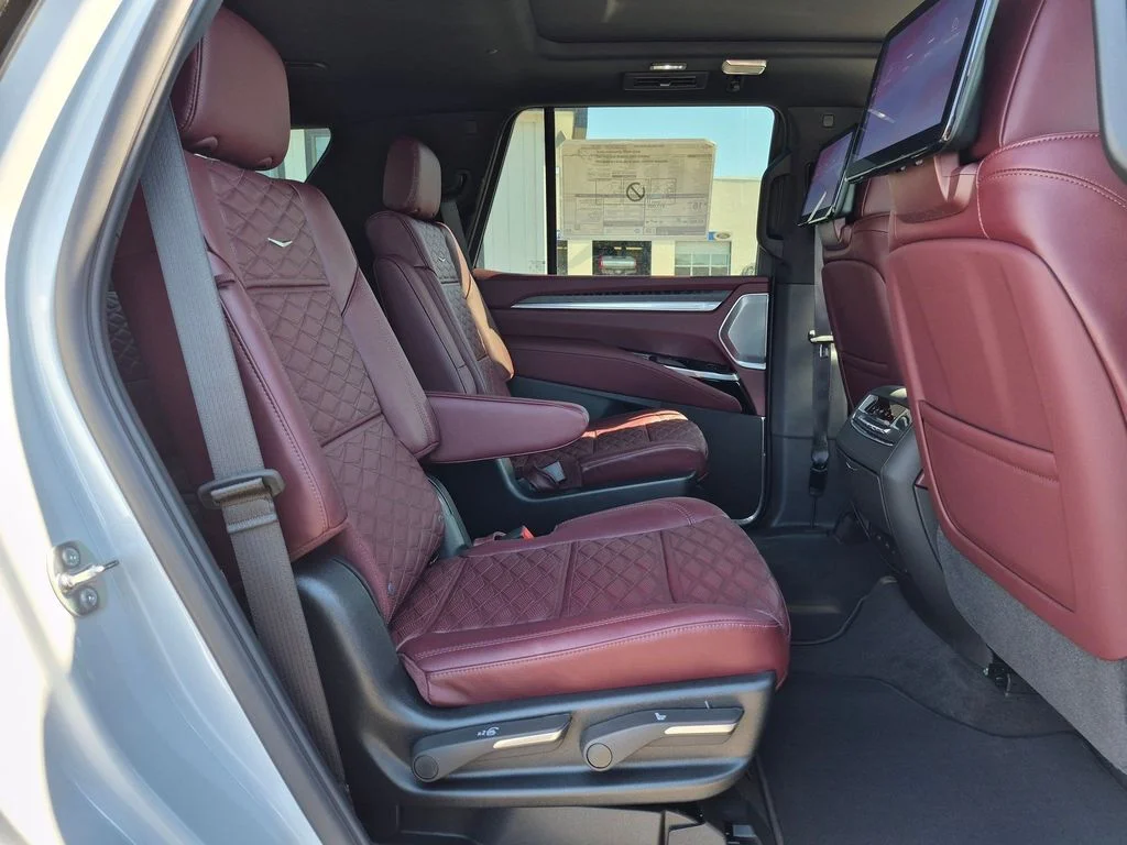 2026 Cadillac Escalade Sport - Photo 47