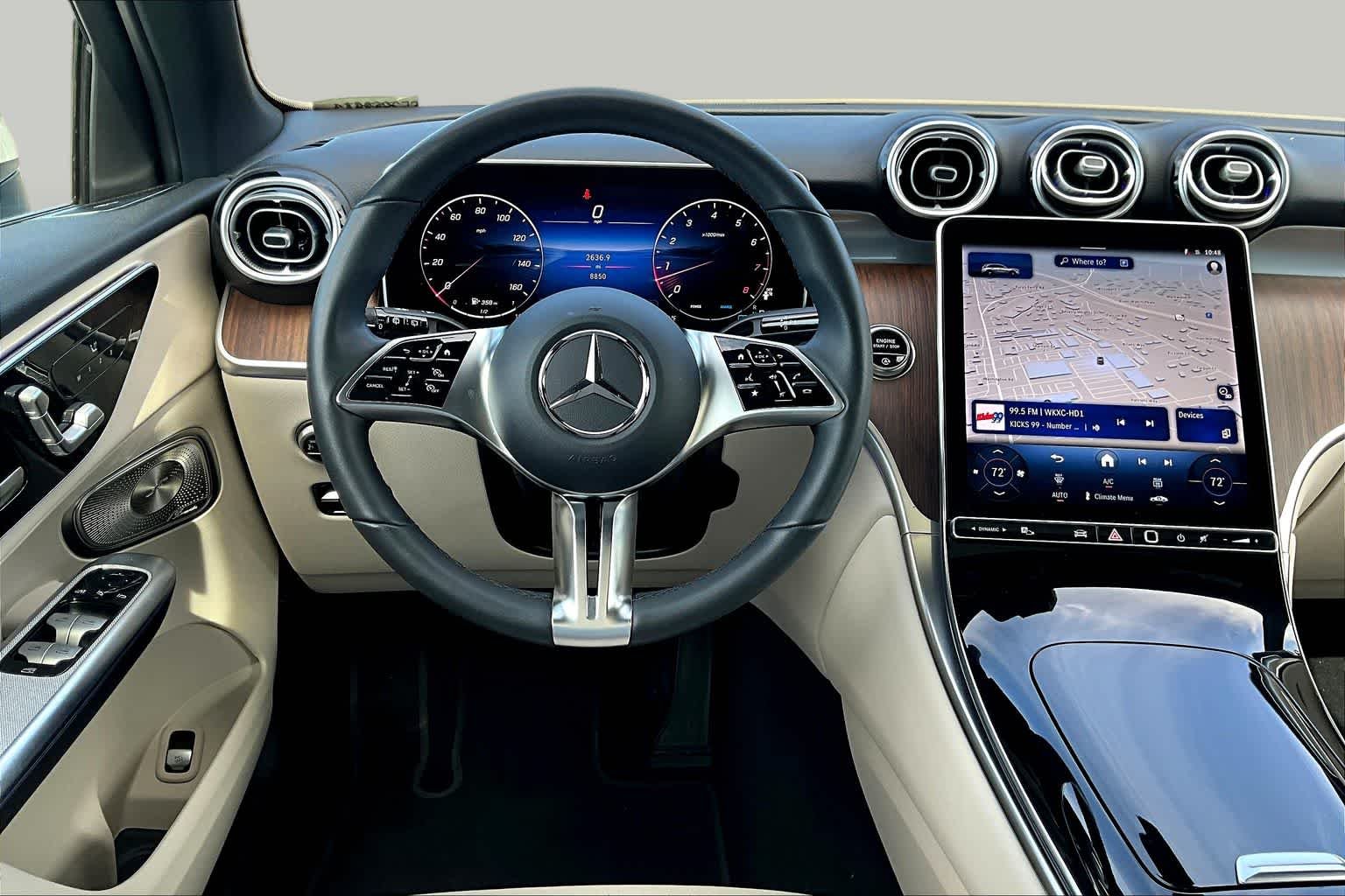 Used 2025 Polar White Mercedes-Benz GLC 300 image 6